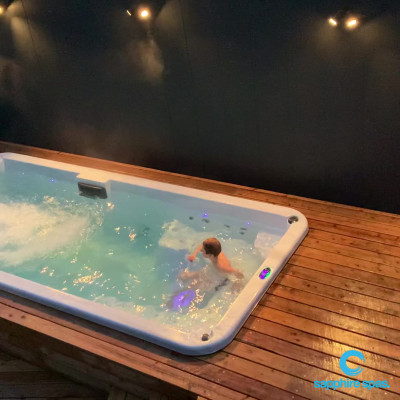 CLICK FOR VIDEO : Happy Christmas - M5Watersedge swim spa - BUILD : Chrome Projects Mornington Peninsula / SPA DELIVERY : mySpaPakenham