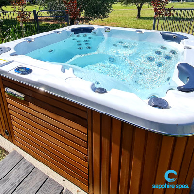 Simple installation of myDream spa pool on a concrete slab thanks to the team @ Country Rubber & Foam Tamworth NSW