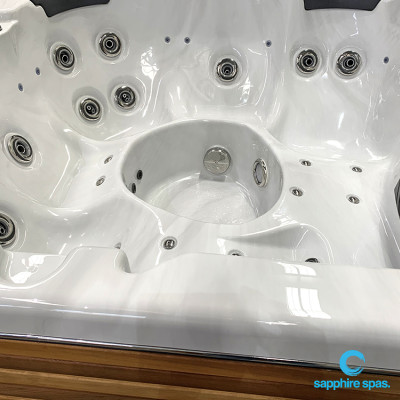 ACRYLIC silverwhite CABINET cedar